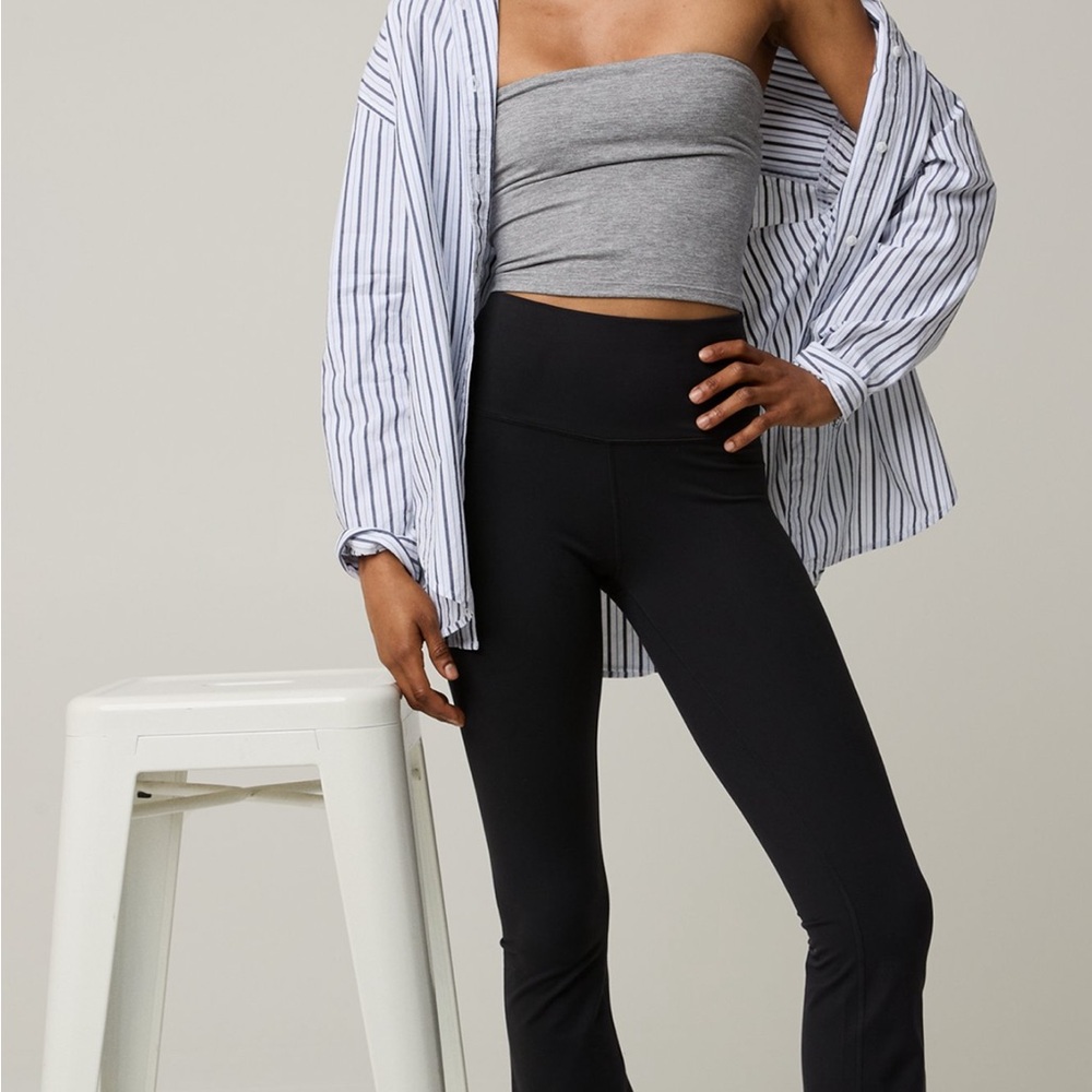 American Eagle Outfitters Black Flare Yoga Pants